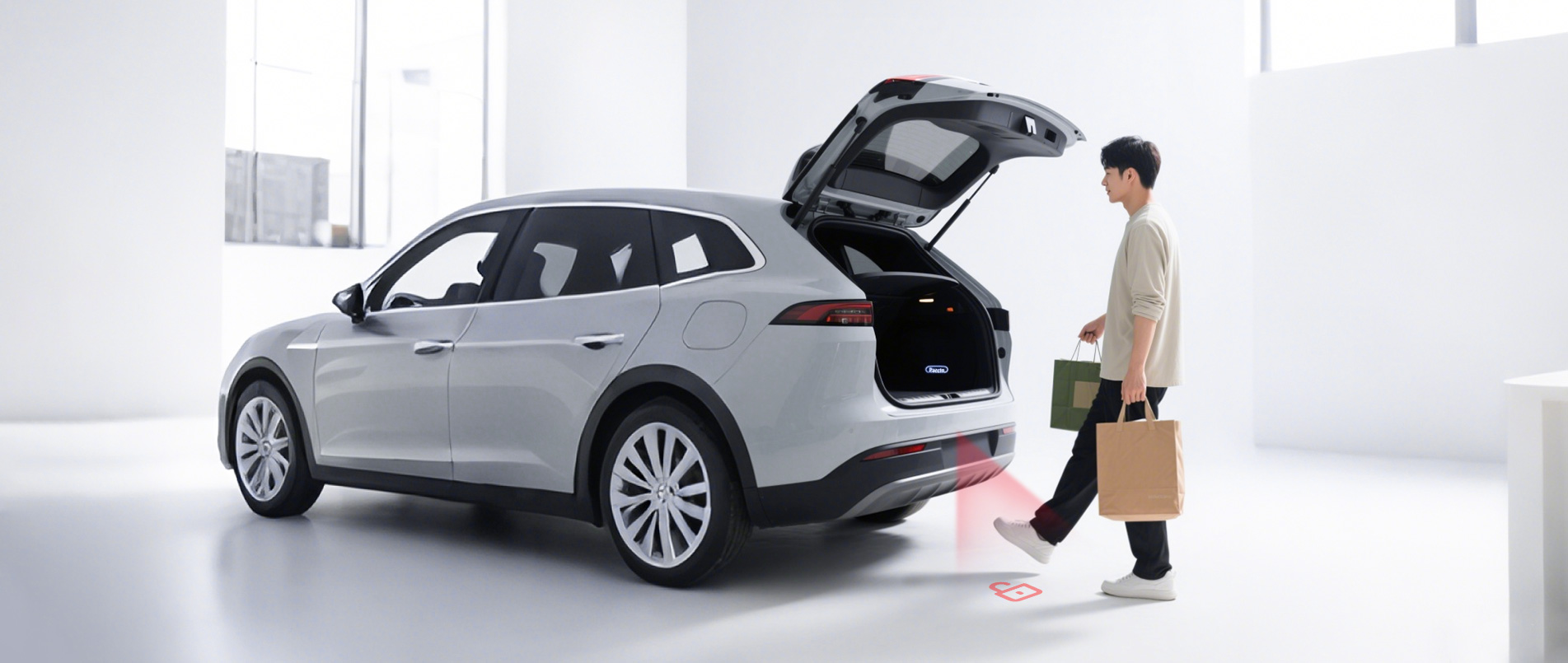 2025上海车展 | mg不朽情缘官网重磅发布AR脚踢毫米波雷达，重新定义“无接触交互”尾门